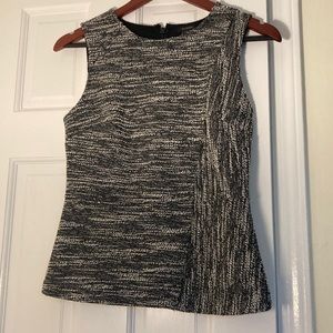 Halogen black/white top with asymmetric accent